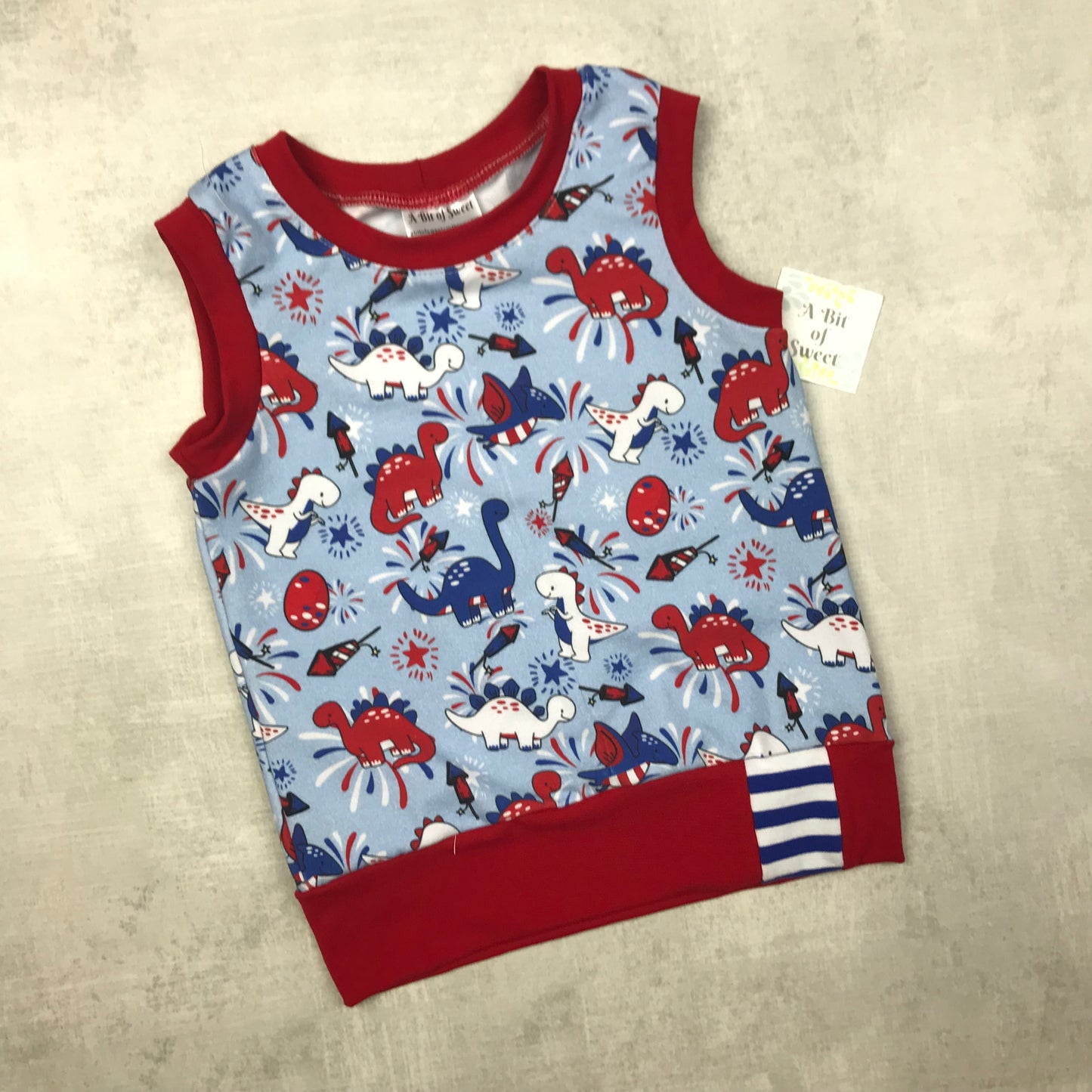 Firework Dinos Grow with Me Tank